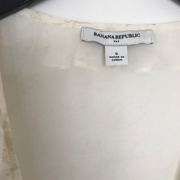 Banana Republic Sheer Gold Foil Sleeveless Blouse - Picture 5 of 5